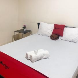 RedDoorz Near Stasiun Tanjung Karang Lampung, hotel en Tanjungkarang