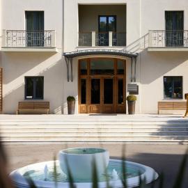 Domotel Kastri, hotel Athénban
