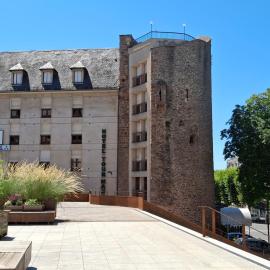 Rodez में, होटल Hôtel Tour Maje