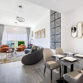 Sleek nordic style seaview condo, hotel in Ajman 
