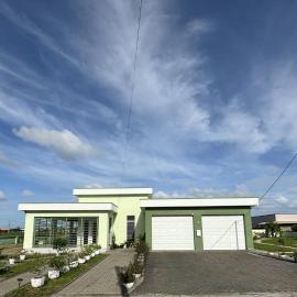 Luxury villa in gated community, hotell sihtkohas Paramaribo