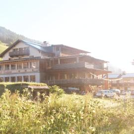 Almi's Berghotel, hotel v destinaci Obernberg am Brenner