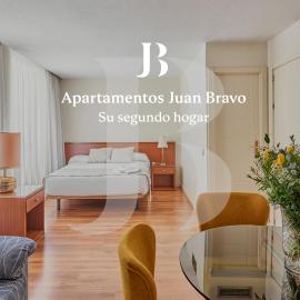 Apartamentos Juan Bravo, хотел в Мадрид