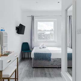 Wembar Hotel, hotel in London