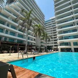 ApartaStudio, Spa, Restaurante, Cancha de Tenis en Condominio a pasos de Hoteles Radisson, Hollyday inn, Americas, hotel en Cartagena de Indias