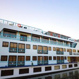 Aswan में, होटल Nile Cruise 2 nights 3 Days From Aswan to Luxor with tours