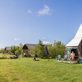 Boerderij Halfweg, Hotel in West-Terschelling