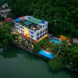Catba Backpackers - Sea Vibe Pool Bar & Bungalow, viešbutis mieste Kat Ba