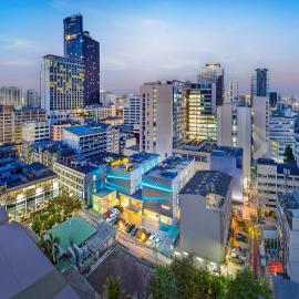 The Quarter Silom by UHG، فندق في بانكوك