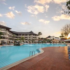 Prama Sanur Beach Bali, хотел в Санур