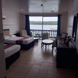 Puataukanave International Hotel, hotel sa Neiafu