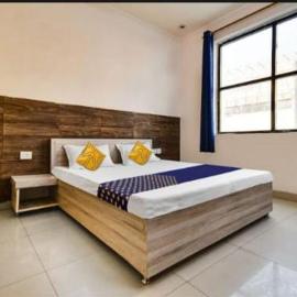 Hotel CROWN PLAZA SK, hotel en Rudrapur