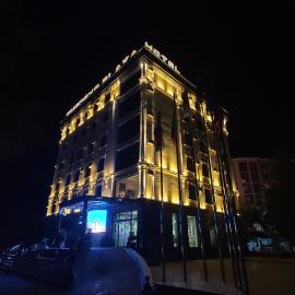 Shedevr Plaza Navoiy, hotel sa Navoi