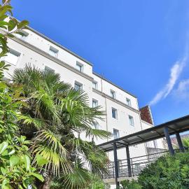 B&B HOTEL Les Sables-d'Olonne Centre Gare, hôtel à Les Sables-dʼOlonne