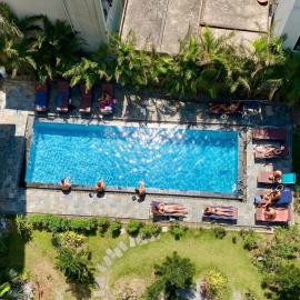 Catba Buffalo Hostel, hotel en Cat Ba