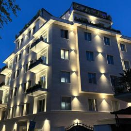J Maluni City Hotel, hotel a Roma