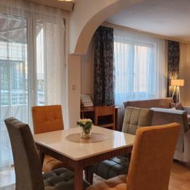 Bunkhouse & Apartments, hotelli kohteessa Pristina