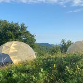 Dome home tent Povlen, hotell sihtkohas Taor
