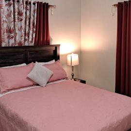 Tropix Getaway - Rental Car Available, hotel u gradu Crocus Hill