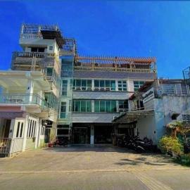 Queen Maricel Inn, Hotel in Virac