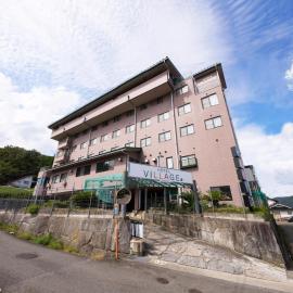 Hotel Village, ξενοδοχείο σε Asago