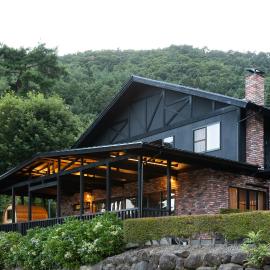 Kawaguchiko Country Cottage Ban, hotel en Fujikawaguchiko