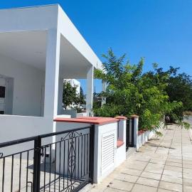 Bungalow House Kiti, seaside, ξενοδοχείο στο Κίτι