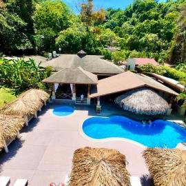 Hotel Playa Espadilla & Gardens, hotel v mestu Manuel Antonio