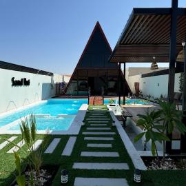 sandhut77, hotel en Al Raka