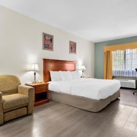 Quality Inn & Suites McAlester on Hwy 69, viešbutis mieste Makalesteris