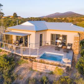 Garden Route Game Lodge，Albertinia的飯店