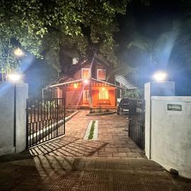 Gangadharam Tiny House 2BHK AC โรงแรมในTellicherry