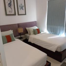 Condo in Galle, hotell i Morawaka
