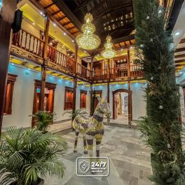 Hotel & Rooftop King Experience by David, ξενοδοχείο σε Κίτo