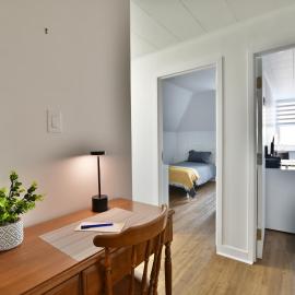 Saint-Pascal में, होटल Chambre 301 de l'hôtel Victoria confortable et moderne