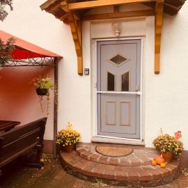 Pension auf dem Pferdehof Gut Greppin - mit WLAN, Sitzecke, Garten & kostenlosem Parken, hotel i Greppin