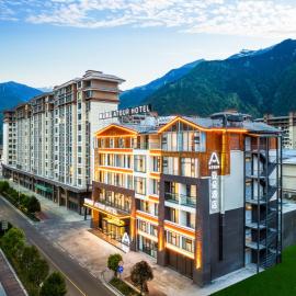 Atour Hotel Linzhi Bayi Nanyue Avenue, hotel di Dagzê