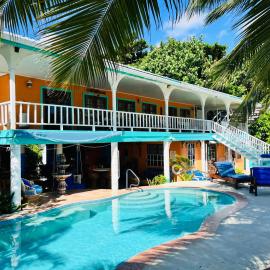 Coral Cove Inn, hotel en Maya Beach