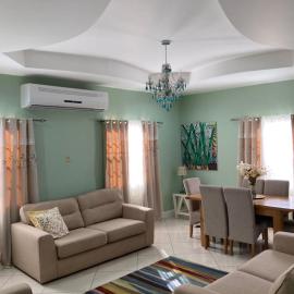 Orange Hill में, होटल A home away from home