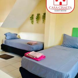 Casa Cisalta N4 - Quarto Compartilhado, hotel i Praia