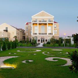 Tresor Le Palais Timisoara, Curio Collection by Hilton, hotel em Timişoara