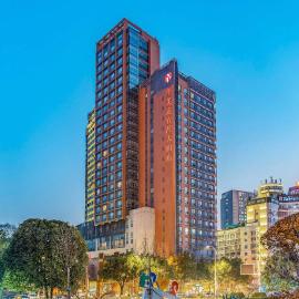 Viesnīca Ramada Yichang Hotel pilsētā Ičaņa