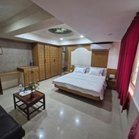 Hotel Paradise, hotel u gradu 'Jamnagar'