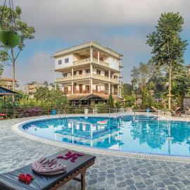 Hotel Riverside with Swimming pool, hotel in Sauraha