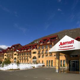 Tsaghkadzor Marriott Hotel, hotel en Tsaghkadzor