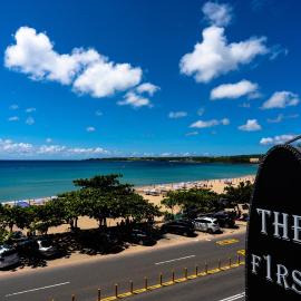 The First 南灣膠囊旅店, hotelli Nanwanissa