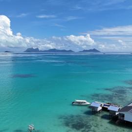 Bigfin water bungalow, hotel di Semporna