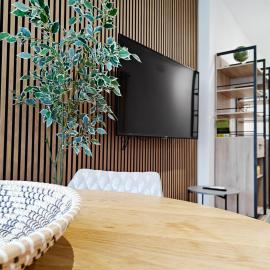 Fly Away Home condo with terrace, khách sạn ở Qormi