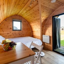 Camping Pods, Stowford Farm Meadows, hotel di Bittadon
