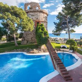 Gran Hotel Rey Don Jaime, Hotel in Castelldefels